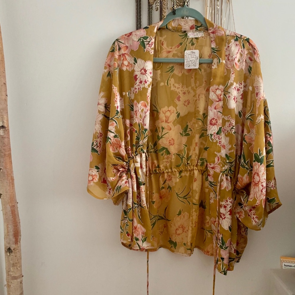 BNWT - Free People - Kimono / Coverup